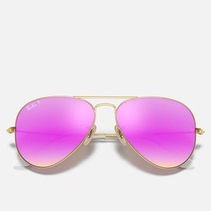 Super cute pink aviator flash lenses. Only worn a few times.